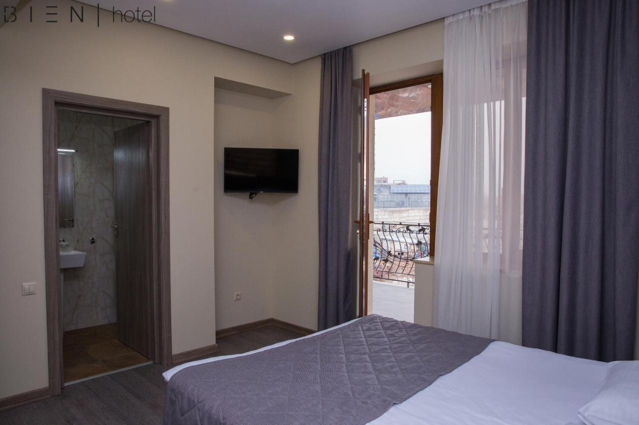 Bien Hotel Erevan Exterior foto