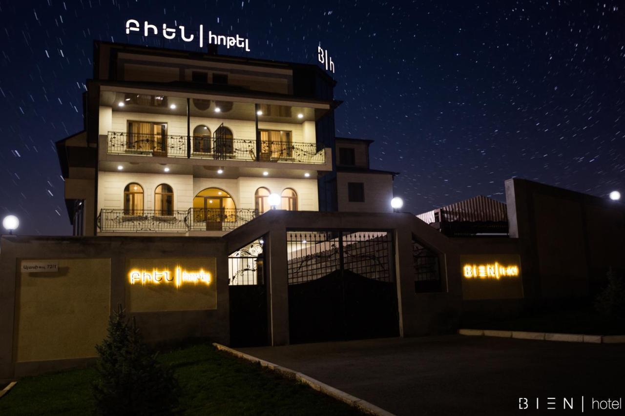 Bien Hotel Erevan Exterior foto