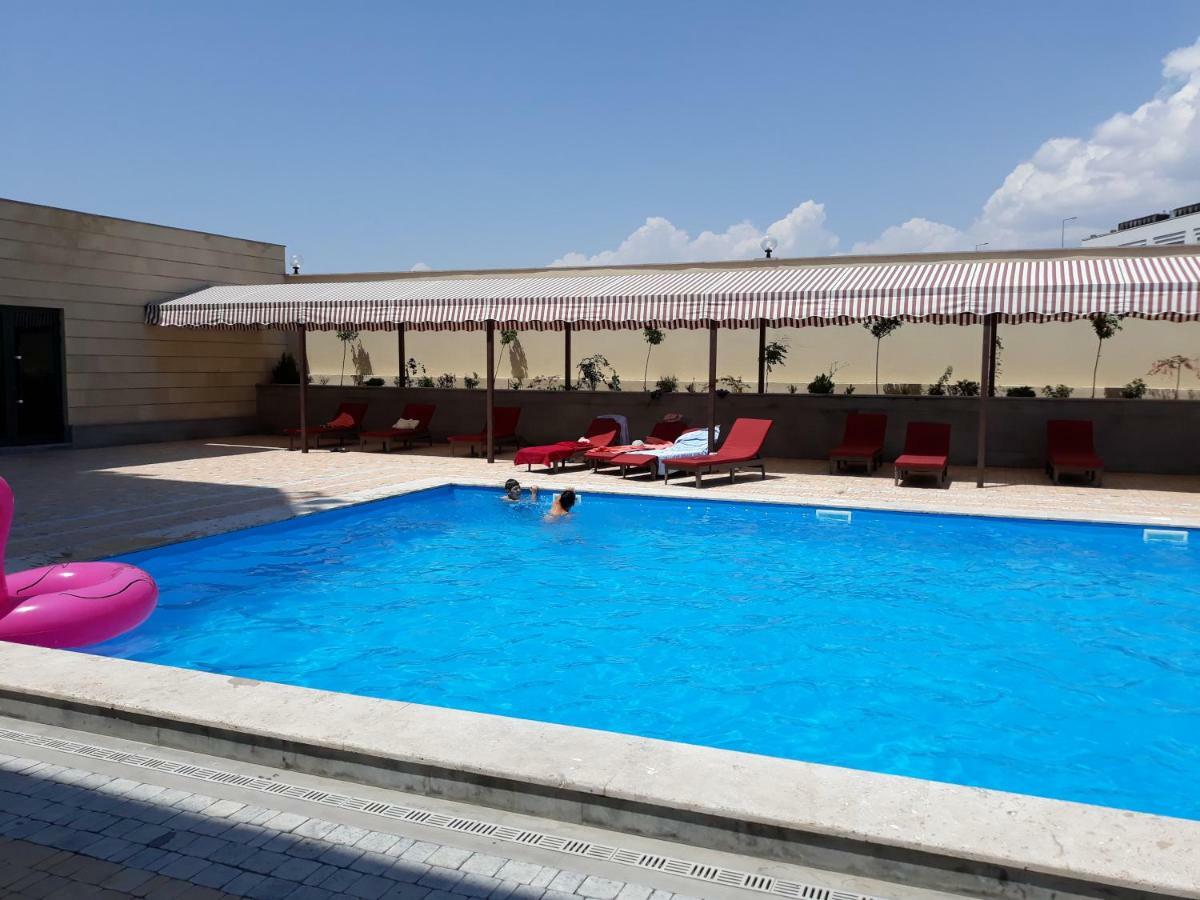 Bien Hotel Erevan Exterior foto